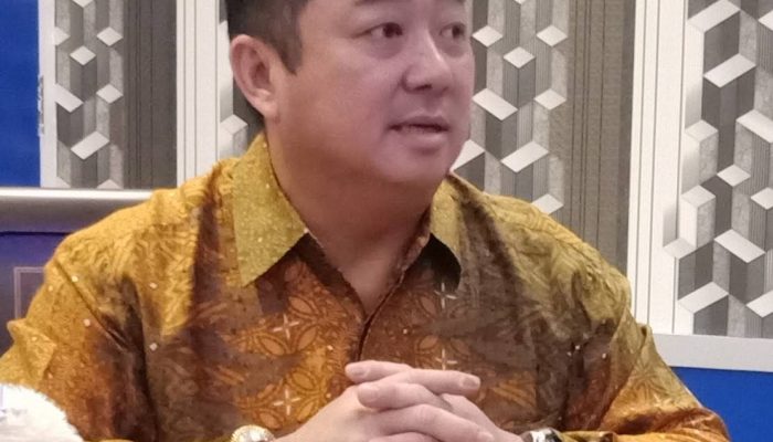 Ningsi Singgung Kepemimpinan HT-ZADI,  Hendrata Balik Menasehati dan Nyatakan Sikap Maju Bupati