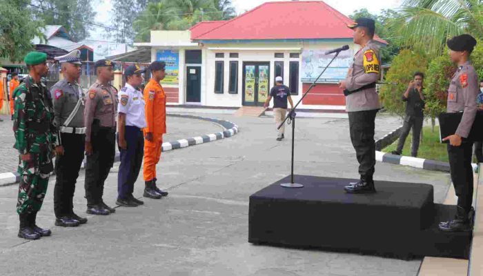 Kapolres Sula Pimpin Apel Gelar Pasukan Operasi Ketupat Kie Raha-2024