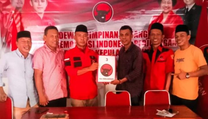 Kantongi  Formulir, LO Ningsi Disambut Baik  Tim Penjaringan PDI-P Sula
