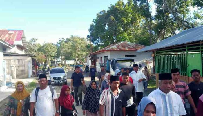Puluhan Kades dan Imam Serta Kepala OPD Dihadiahi Umroh Oleh Pemda