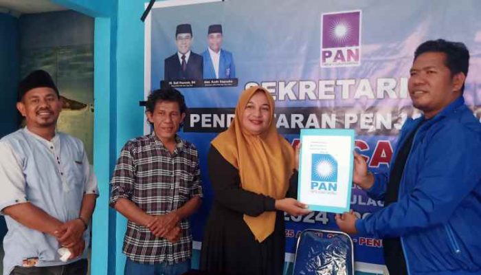 Ambil Formulir di PAN,  Bacabup Marlina Buamona Ungkapkan Semangatnya Membangun Sula