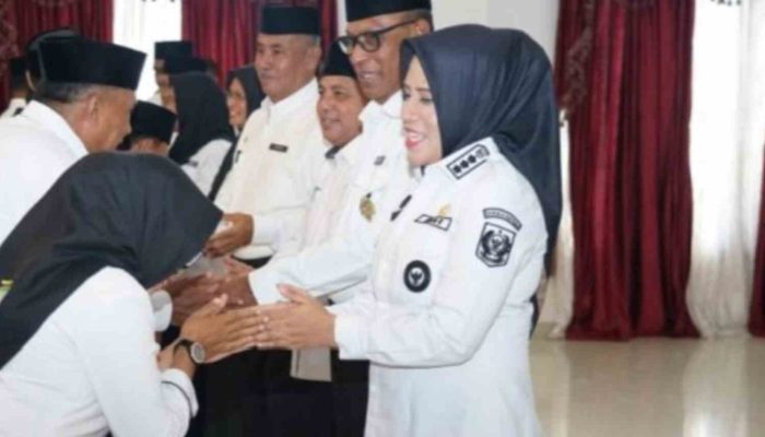 Bupati Lantik 60 Pejabat Esalon III di Sula