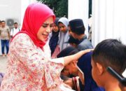 Bupati Fifian Santuni Yatim dan Janda di HUT-nya yang ke-40