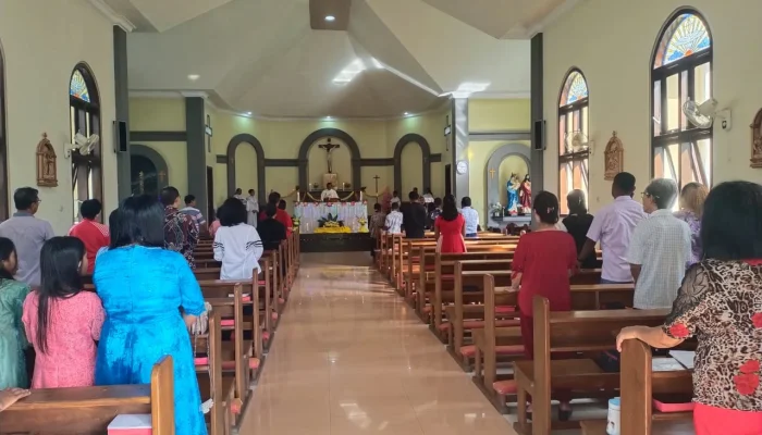 Perayaan Ekaristi dan Hari Raya Natal di Sula Berjalan Lancar