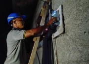 Tak Pandang Waktu, PLN Ranting Sanana Layani Pelanggan Hingga Malam