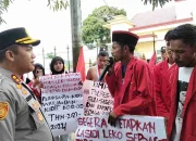 Respon Aspirasi Rakyat, Kapolres Sula Temui Masa Aksi untuk Diskusi Terbuka