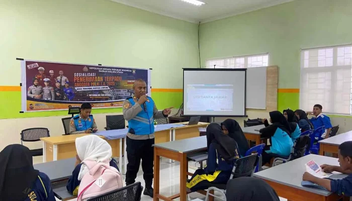 Jelang Penerimaan Anggota Polri, Polres Sula Gelar Sosialisasi ke Sekolah