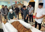 Turut Berdukacita, Bupati dan Wabup Halteng Melayat di Kediaman Alm. AGK