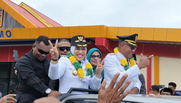Tiba di Sula, FAM-SAH Disambut Gembira Masyarakat dan ASN