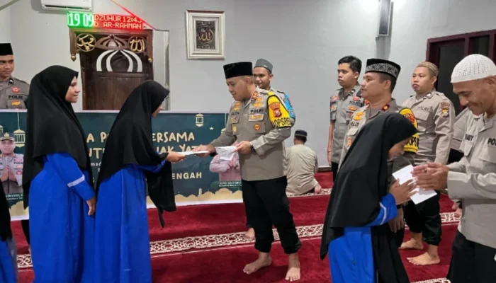 Kapolres Halteng Buka Puasa Bersama Anak Yatim