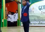 Muhammad Hafis, Balita Usia 3 Tahun Gemparkan Panggung Arema Phota