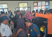 Antisipasi Kepadatan di Atas Dermaga Sanana, ini Yang Dilakukan Petugas
