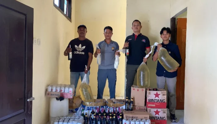 Antisipasi Gangguan Kamtibmas, Polres Halteng Amankan Ratusan Botol Miras