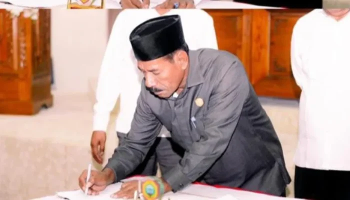 DPRD Halteng Gelar Paripurna APBD Perubahan 2025 dan Penandatanganan Nota Kesepahaman