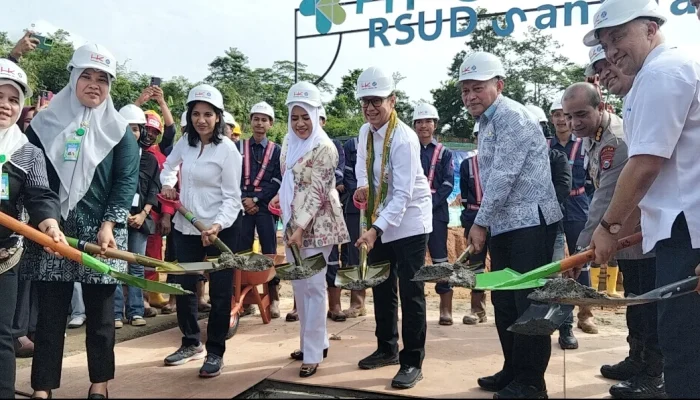 Tiba Di Sula, Menkes Budi Gunadi Sadikin Tunaikan Perintah Prabowo Subianto