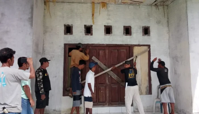 Boikot Kantor Desa, Warga Desa Bapenu Minta Kajari Pulau Taliabu Lirik DD Bapenu