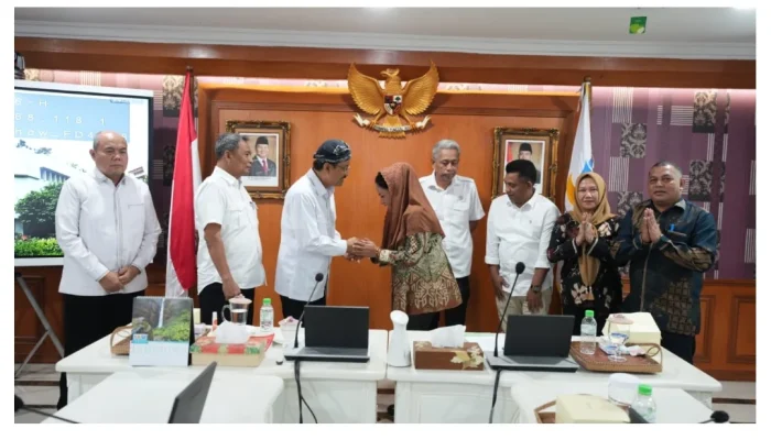 Respon Program Presiden Soal Sekolah Rakyat, Bupati Fifian Temui Menteri Sosial