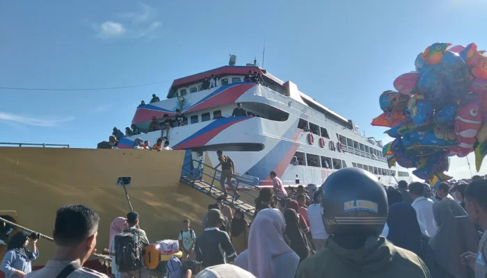 Gerak Cepat, Sat Polairud Sula Amankan 2 ABK Permata Obi Gara-Gara Miras
