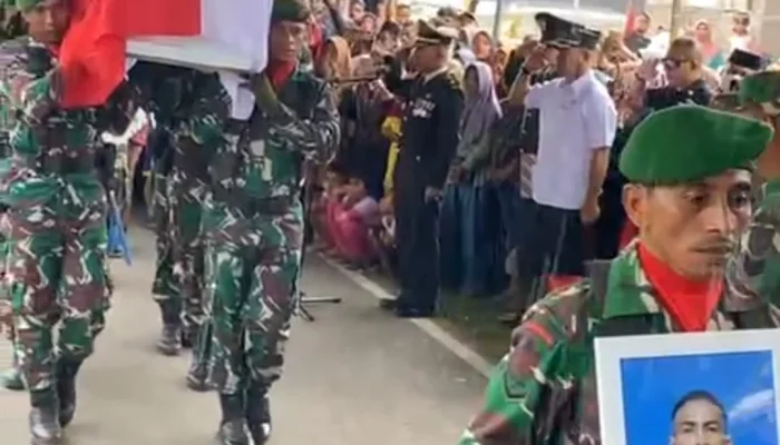 Kodim 1510 Sula Gelar Upacara Pemakaman Pratu Anumerta Haris Umaternate