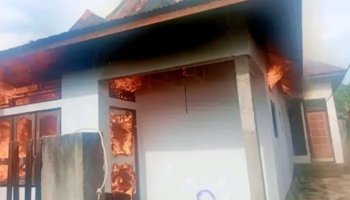 Diduga Corsleting, Satu Unit Rumah di Sula Terbakar Lagi, Polisi Masih Selidiki