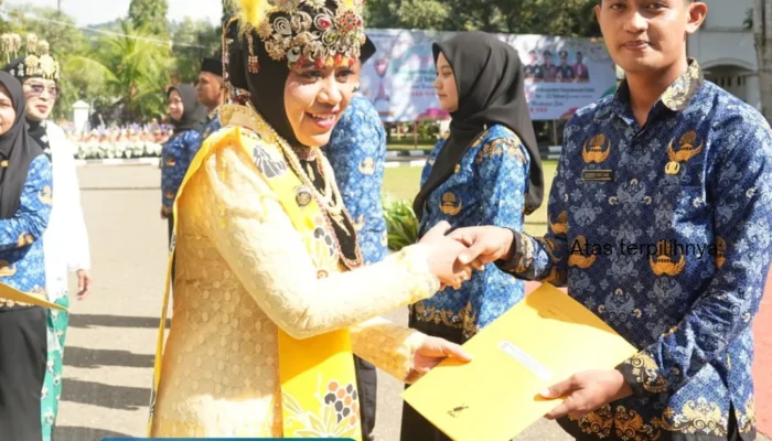 HUT Kabupaten Kepulauan Sula Ke-23, 45 PNS Lulusan Tahun 2025 Terima SK 100